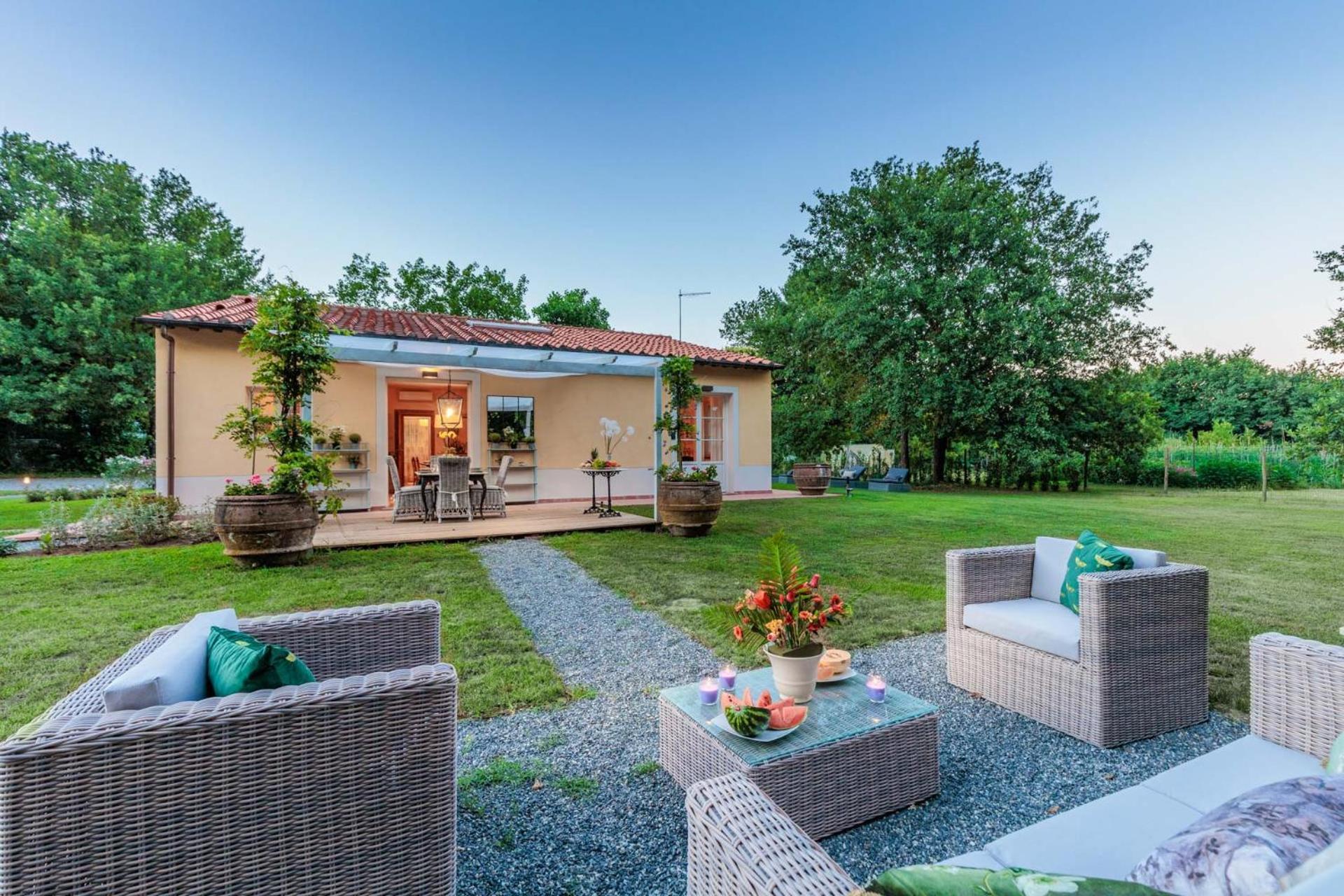 Bassotta, A Charming Villa *
